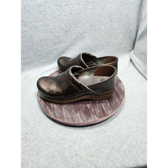Dansko Womens Brown Leather Clogs With Embossed Floral Design - Size 39 - Picture 6 of 13
